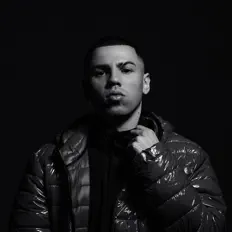 Escucha a Andrey Philip, mira videos musicales, lee su biografía, consulta las fechas de las gira y más.