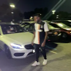 Ascolta RileyDon, guarda video musicali, leggi la biografia, vedi le date del tour & altro!