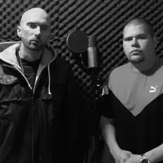 Manic Boys सुनें, म्यूज़िक वीडियो देखें, बायो पढ़ें, दौरे की तारीखें और बहुत कुछ देखें!