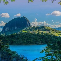 Medellin Reggaeton Baila Una Noche (Instrumental) - Single - Freidbeat