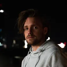 Listen to Flo Grell, watch music videos, read bio, see tour dates & more!