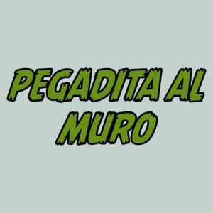 Pegadita al Muro