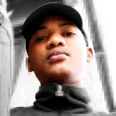 收听 JayR、观看音乐视频、阅读小传、查看巡演日期等 ！