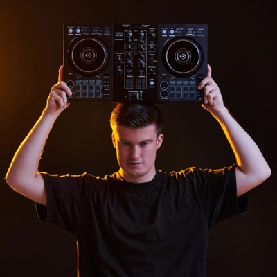 Clocks (feat. Mathias) - Single