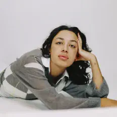 Poslechněte si interpreta LEN, sledujte hudební videa, přečtěte si životopis, podívejte se na data turné a další informace.