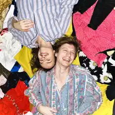 收听 Sötnos、观看音乐视频、阅读小传、查看巡演日期等 ！