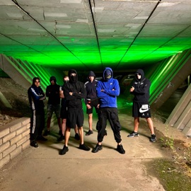 BEZBOJNO (feat. BORN PAID) Hoostile