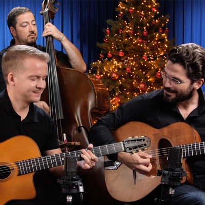 Santa Claus Is Coming to Town (feat. Olli Soikkeli) - Single