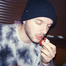 Poslechněte si interpreta Ryan Ree, sledujte hudební videa, přečtěte si životopis, podívejte se na data turné a další informace.