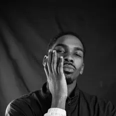 Luister naar Jay Esqo, bekijk muziekvideo's, lees de bio, bekijk de tourdata, en meer!