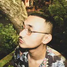 Écoutez Aknostra, regardez des vidéoclips, lisez la biographie, consultez les dates de tournée et plus encore !