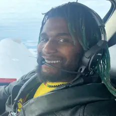 Blockaを聴いたり、ミュージックビデオを鑑賞したり、経歴やツアー日程などを確認したりしましょう！