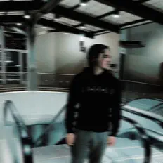 Dengarkan Suji, tonton video musik, baca bio, lihat tanggal tur & lainnya!