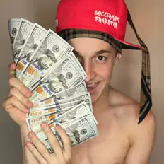 Ouça Soccermom, assista a videoclipes, leia a biografia, veja as datas das turnês e mais!