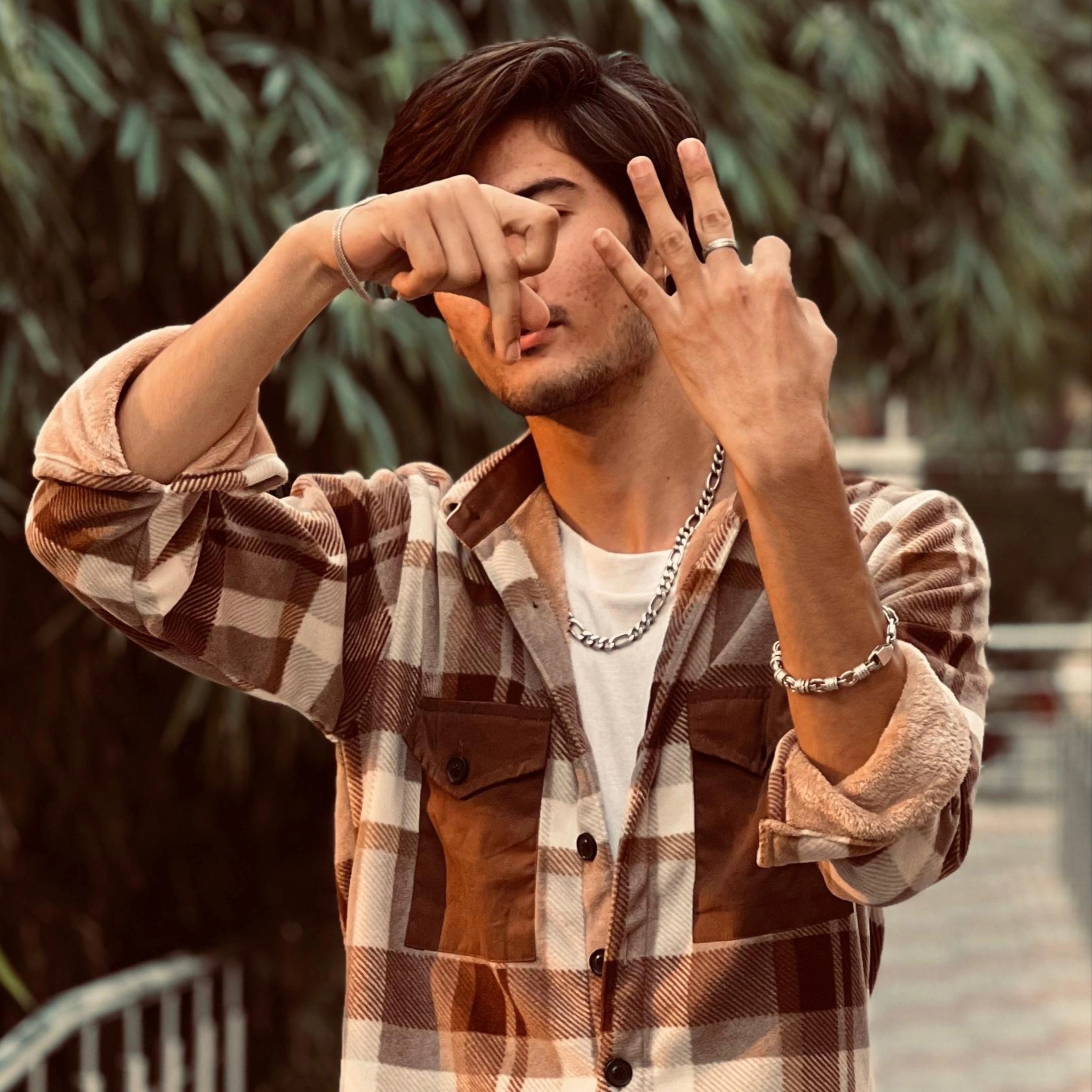 DIL - Single