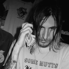 Dengarkan King Shelter, tonton video musik, baca bio, lihat tanggal tur & lainnya!