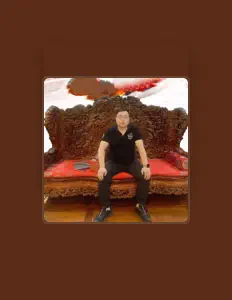 Luister naar 小莫, bekijk muziekvideo's, lees de bio, bekijk de tourdata, en meer!