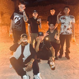 Vida de adicto (feat. Traizor ND, Trowen ND, Roman OBG, Lit Koz & Beek 17) Never Down