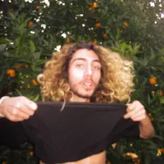 Dengarkan Logan Ghiorzi, tonton video musik, baca bio, lihat tanggal tur & lainnya!