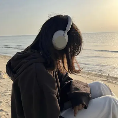 Listen to Horizon - Single by Elsooyer