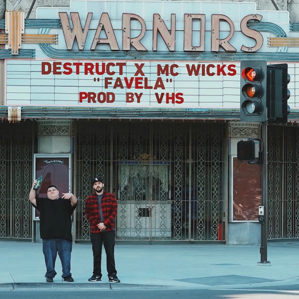 Favela (feat. MC Wicks)