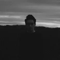 Hiram Villalón dinle, müzik videolarını izle, biyografisini oku, tur tarihlerini ve daha fazlasını gör!