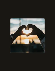 L4tsを聴いたり、ミュージックビデオを鑑賞したり、経歴やツアー日程などを確認したりしましょう！