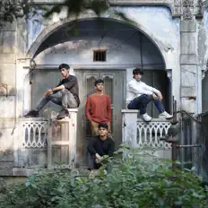 Poslechněte si interpreta SIFARISH, sledujte hudební videa, přečtěte si životopis, podívejte se na data turné a další informace.