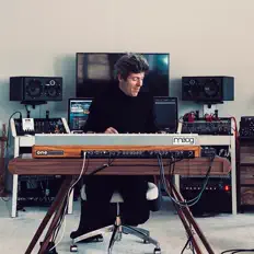 Listen to Etienne Forget, watch music videos, read bio, see tour dates & more!