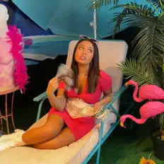 Baby Brat dinle, müzik videolarını izle, biyografisini oku, tur tarihlerini ve daha fazlasını gör!