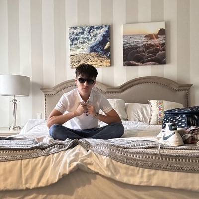 Hotel Freestyle - Single