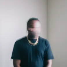 聆聽 PAINT WITH SOUND.、觀看音樂影片、閱讀小傳、查看巡演日期等！