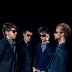 Luister naar The Colors, bekijk muziekvideo's, lees de bio, bekijk de tourdata, en meer!