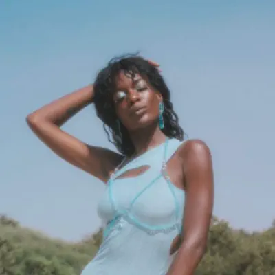 Listen to Lya Grace, watch music videos, read bio, see tour dates & more!