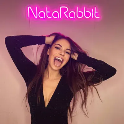 聆聽 NataRabbit、觀看音樂影片、閱讀小傳、查看巡演日期等！