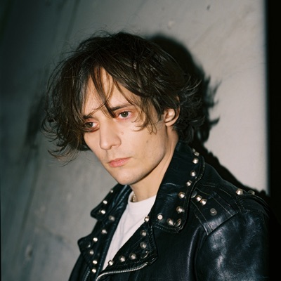 Listen to Dani Terreur, watch music videos, read bio, see tour dates & more!