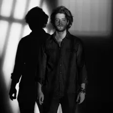 Escucha a Mika Vino, mira videos musicales, lee su biografía, consulta las fechas de las gira y más.