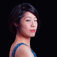 Ayako Ueharaを聴いたり、ミュージックビデオを鑑賞したり、経歴やツアー日程などを確認したりしましょう！