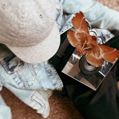 Moth (feat. Rari Kari) - Single