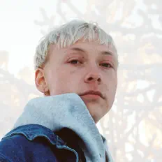 Ascolta Quinn Christopherson, guarda video musicali, leggi la biografia, vedi le date del tour & altro!