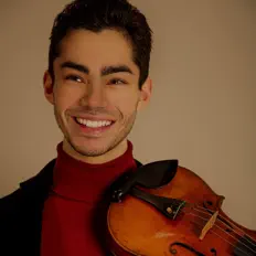 Escucha a Royce Rich, mira videos musicales, lee su biografía, consulta las fechas de las gira y más.