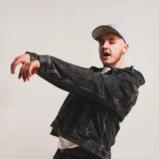 Dengarkan Hoffy, tonton video musik, baca bio, lihat tanggal tur & lainnya!