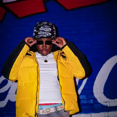 Listen to E Guapo, watch music videos, read bio, see tour dates & more!