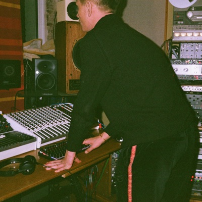 Listen to Kiina, watch music videos, read bio, see tour dates & more!