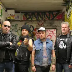 Ascolta Skyconqueror, guarda video musicali, leggi la biografia, vedi le date del tour & altro!