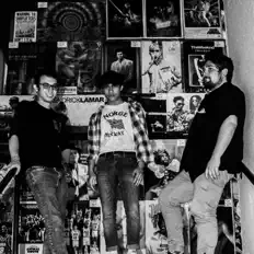 Away Game을(를) 듣고, 뮤직 비디오를 보고, 약력을 읽고, 투어 일정 등을 확인하세요!