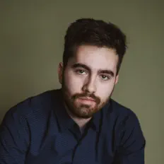 聆聽 Jared Foster、觀看音樂影片、閱讀小傳、查看巡演日期等！