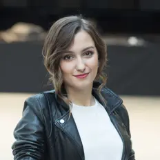 Sabina Pletanを聴いたり、ミュージックビデオを鑑賞したり、経歴やツアー日程などを確認したりしましょう！