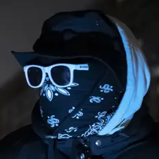 Ascolta HUA, guarda video musicali, leggi la biografia, vedi le date del tour & altro!