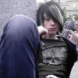 Higher SUICIDAL-IDOL, syris & Pixel Hood